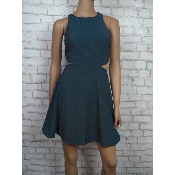 Elizabeth and James Prussian Blue Emorie Cut Out Fit & Flare Dress 6 NEW - Picture 5 of 10